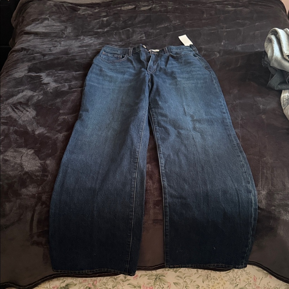 Aritzia Farrah Hi-Rise Wide Jeans in Deep Blue